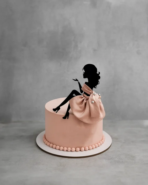 Topper na tort Kobieta w Sukience