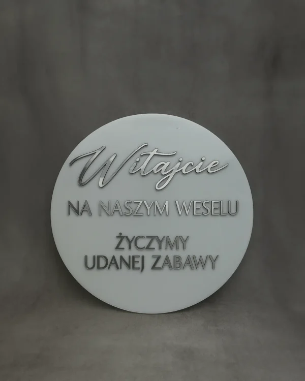 Okrągła tablica na powitanie gości weselnych - obrazek 3